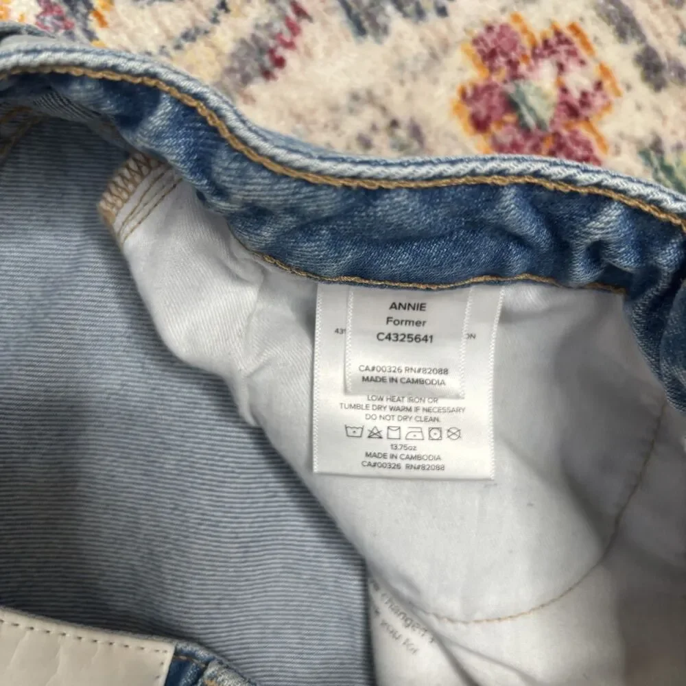 Outland Denim Annie Short Former